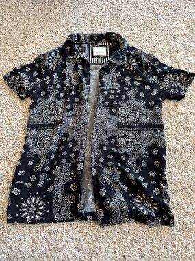 Kids paisley pattern button up shirt